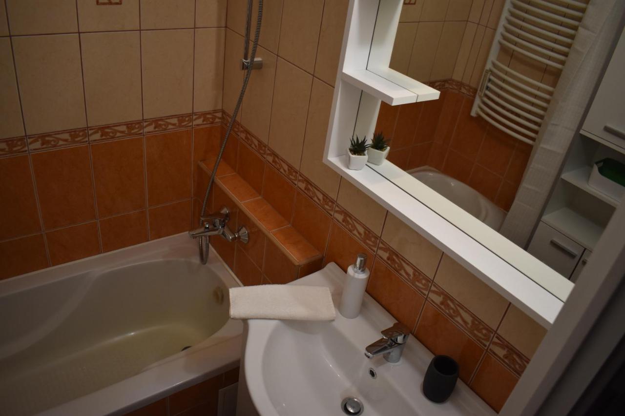 Frezia Apartman Makó Eksteriør billede